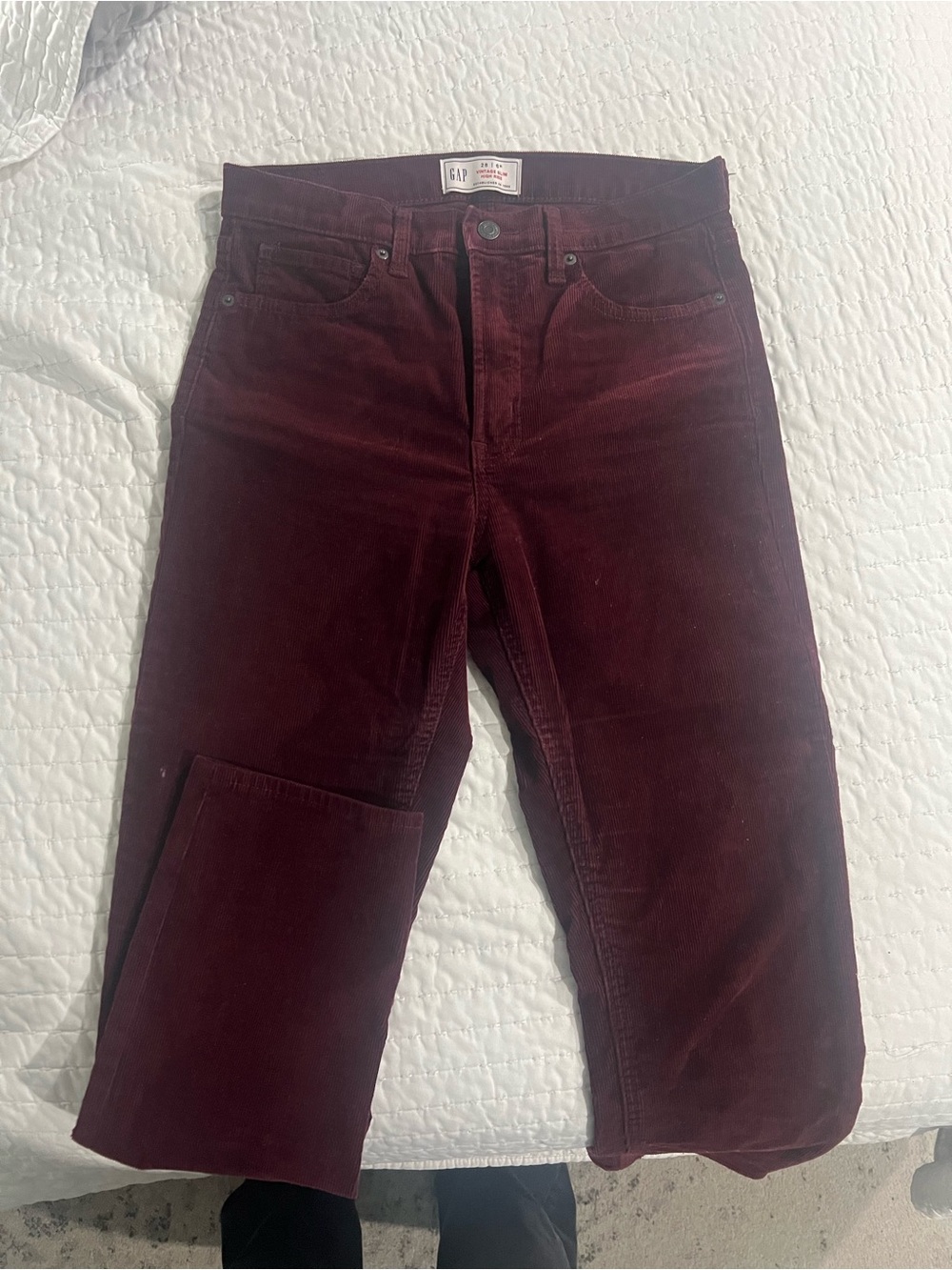 GAP Men's Slim Straight Corduroy Jeans in Burgundy